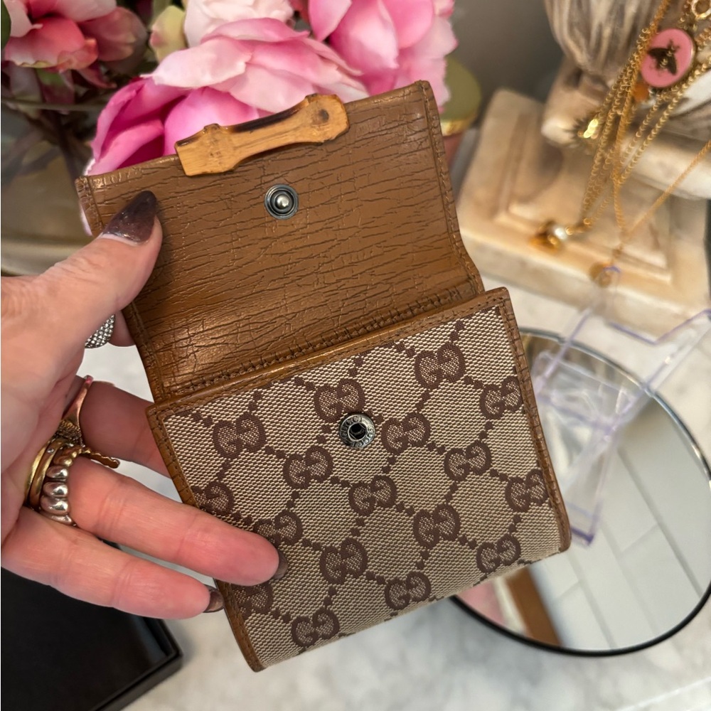 Gucci Bamboo Canvas Compact Wallet - Brown Monogram - Picture 6 of 16
